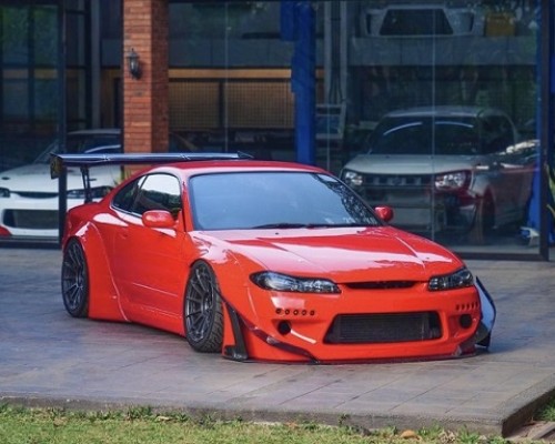 Nissan S15 cambergang ‘Classic Case’