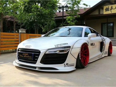 Audi R8 cambergang supercar attitude charm
