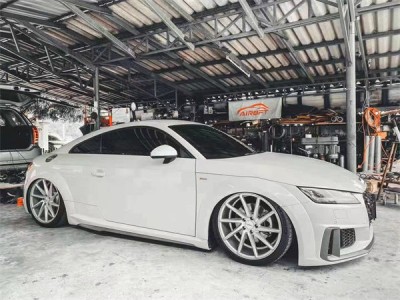 Thailand Audi TT cambergang trotting stance