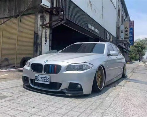 Touring version BMW 5 Series cambergang gorgeous and elegant