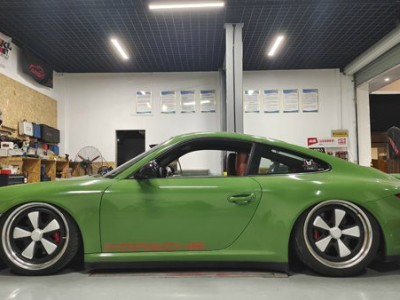 lift porsche 911 cambergang flying low