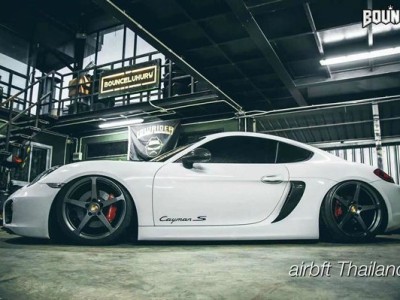 Thailand Porsche Cayman 987 cambergang speeding at low altitude
