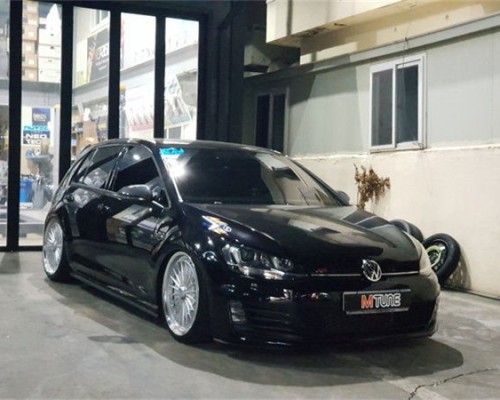 Black Samurai Volkswagen Golf MK7 cambergang cool posture