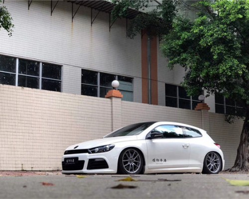 Volkswagen Scirocco Cambergang: smooth lines, dynamic driving art