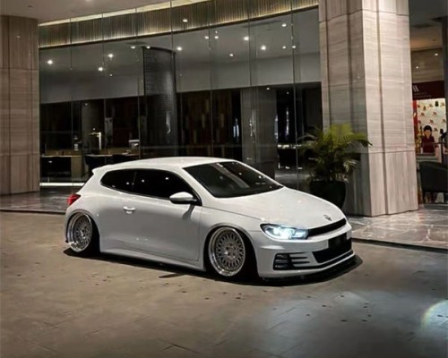 Volkswagen Scirocco Cambergang: White stance on the ground