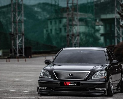 Lexus LS 430 with Camber Gang modification kit to define your driving style